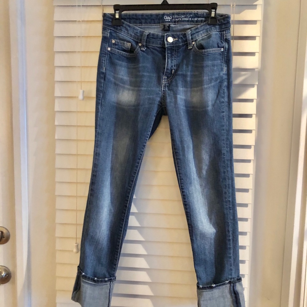 GAP Cuffed Jeans Medium Wash, Size 2 Used